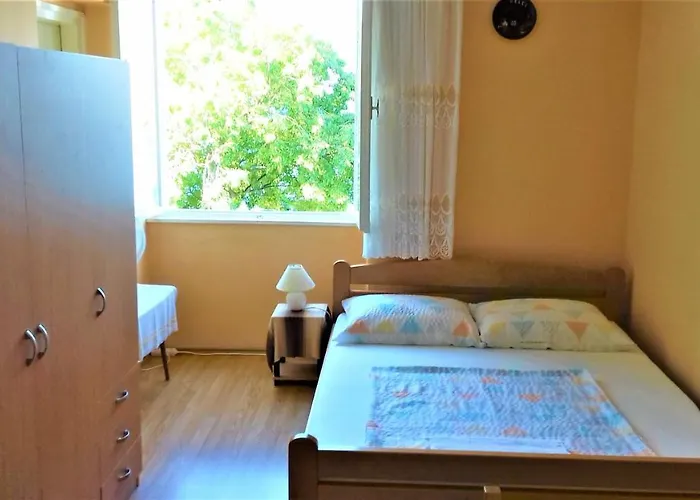 Branko Fabijanic Front Row By The Sea Apartman Selce